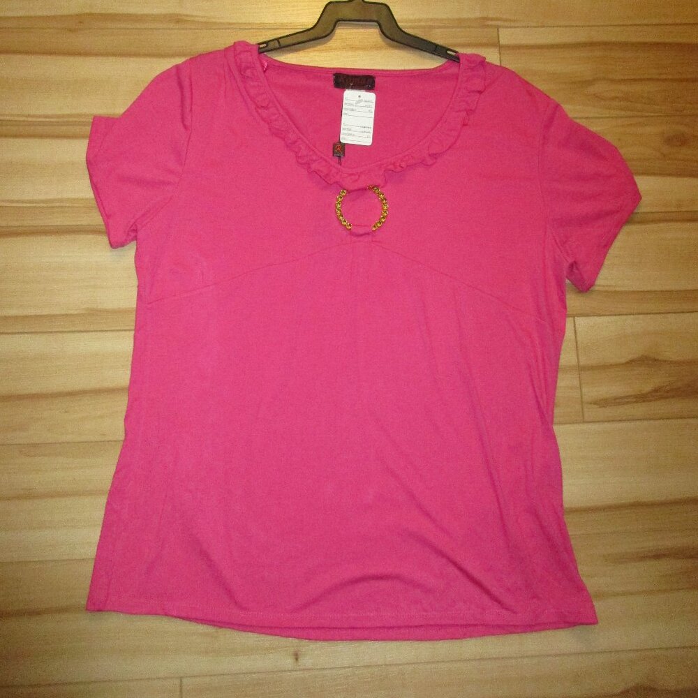 Scalloped-neck top